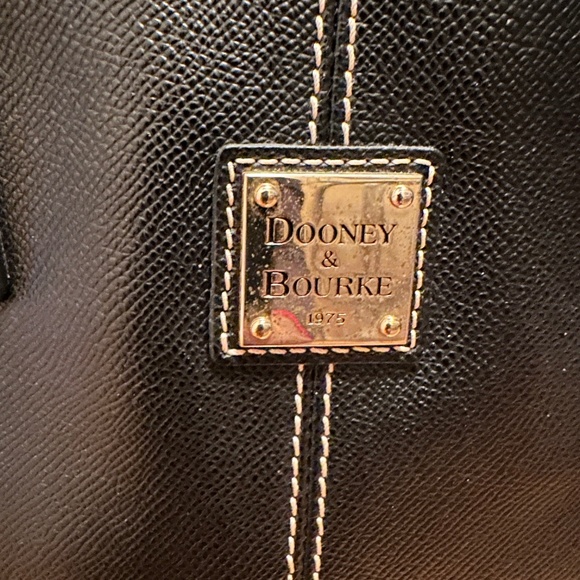 Dooney & Bourke - Picture 1 of 5